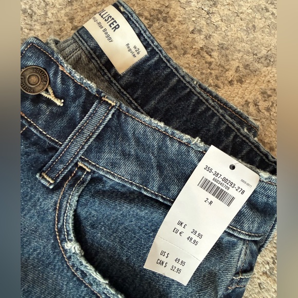 Curvy Mid-Rise Medium Wash Baggy Jeans
Hollister - Picture 6 of 8